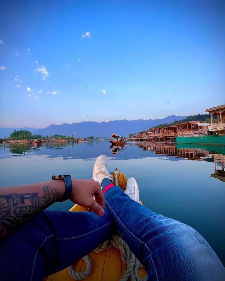 Hotel Lala Rukh Group Of Houseboats Srīnagar Exteriér fotografie