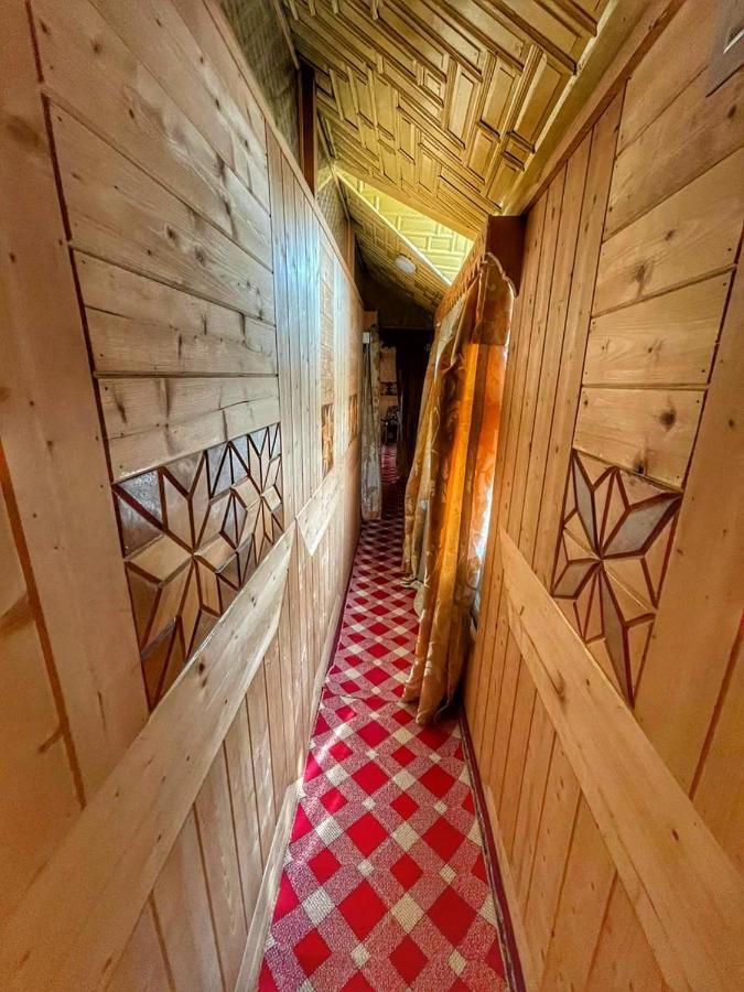 Hotel Lala Rukh Group Of Houseboats Srīnagar Exteriér fotografie
