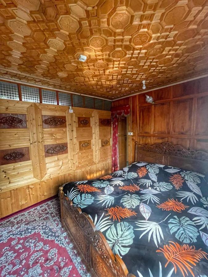 Hotel Lala Rukh Group Of Houseboats Srīnagar Exteriér fotografie