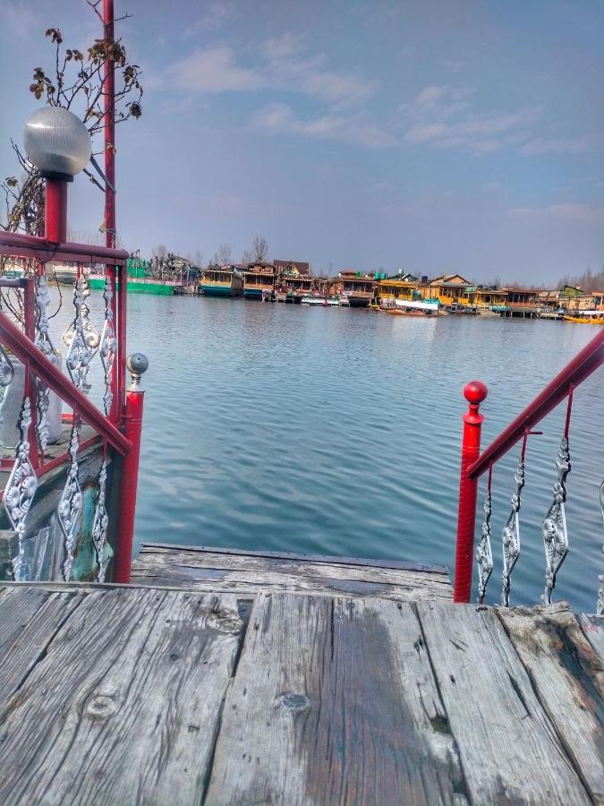 Hotel Lala Rukh Group Of Houseboats Srīnagar Exteriér fotografie