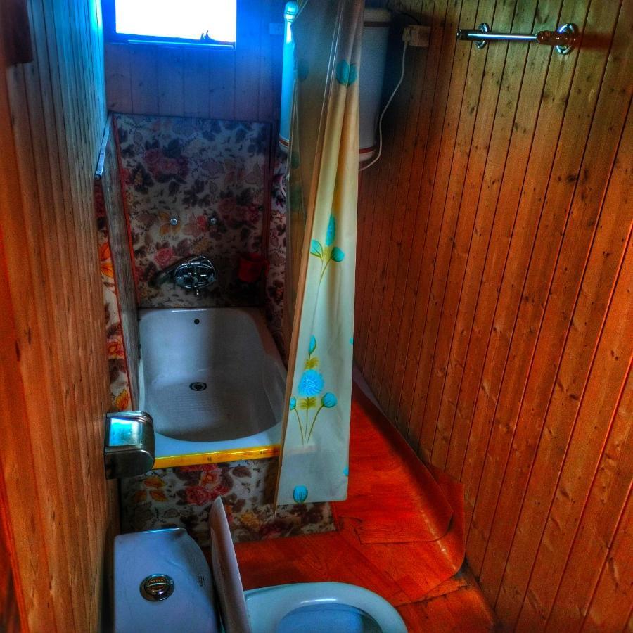 Hotel Lala Rukh Group Of Houseboats Srīnagar Exteriér fotografie
