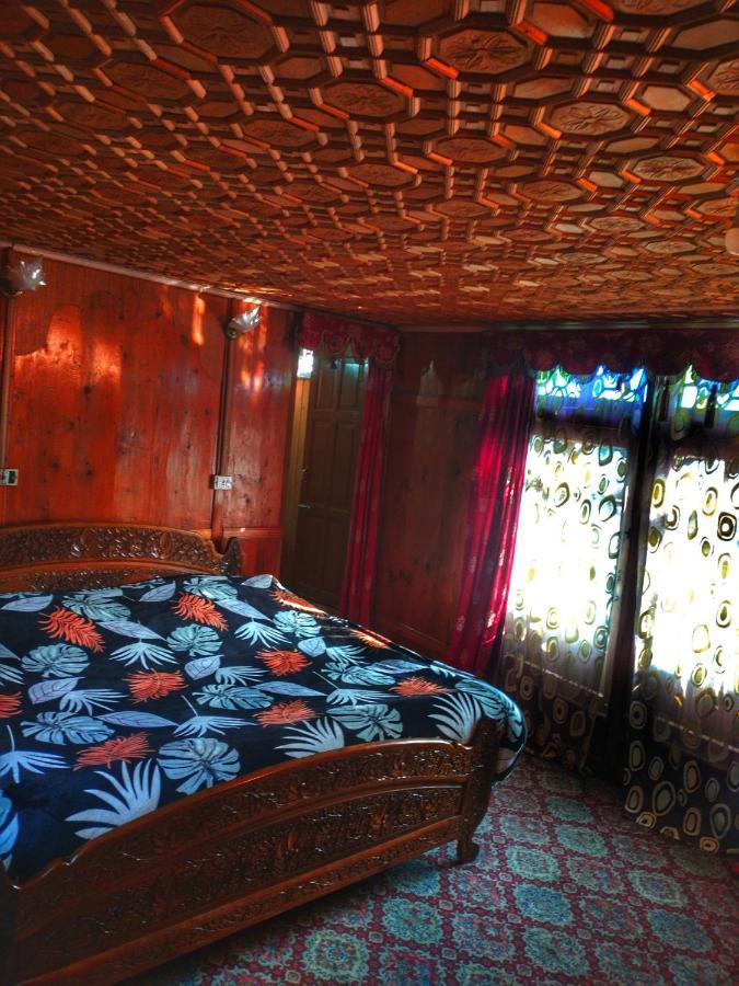 Hotel Lala Rukh Group Of Houseboats Srīnagar Exteriér fotografie
