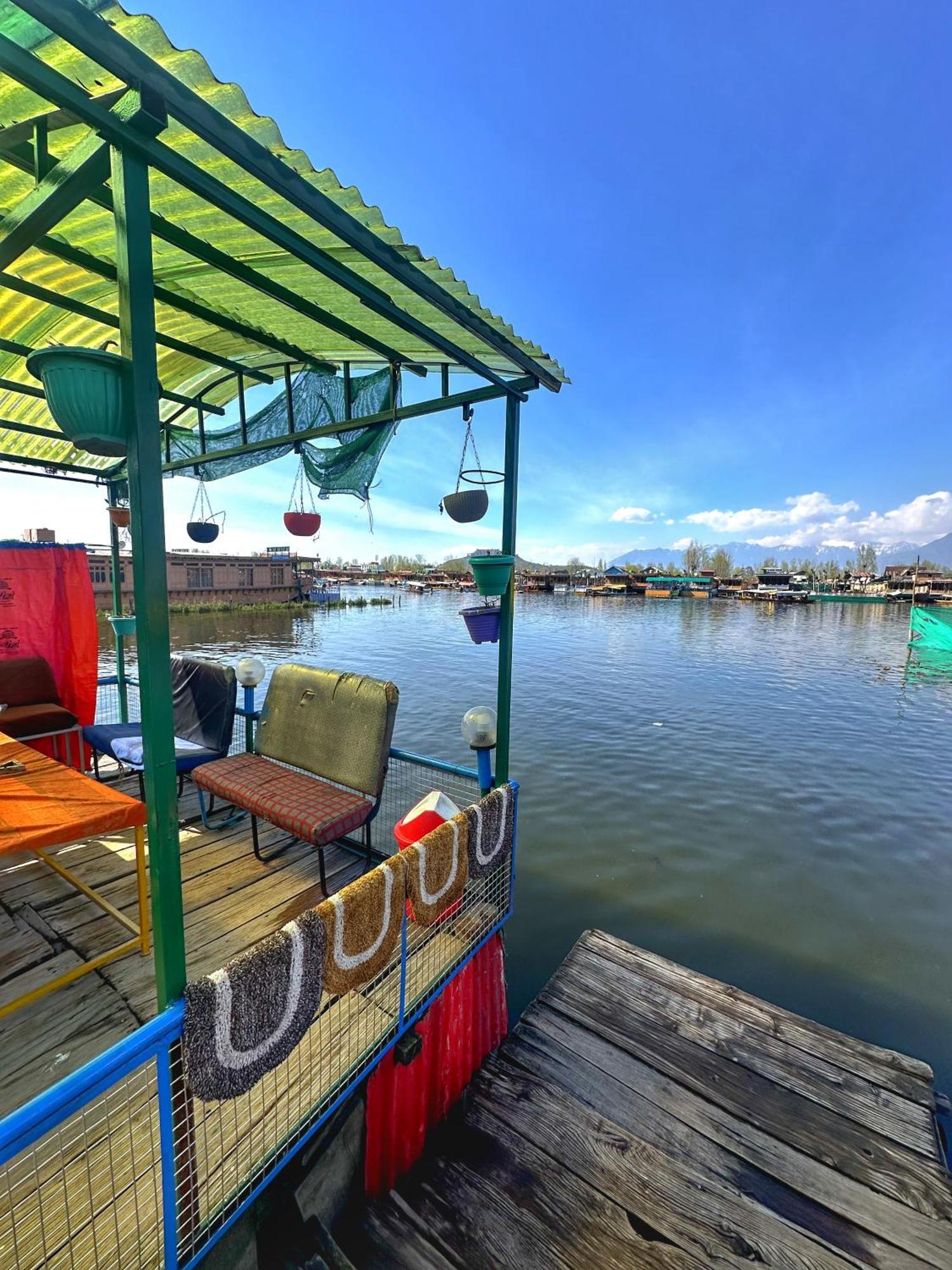 Hotel Lala Rukh Group Of Houseboats Srīnagar Exteriér fotografie